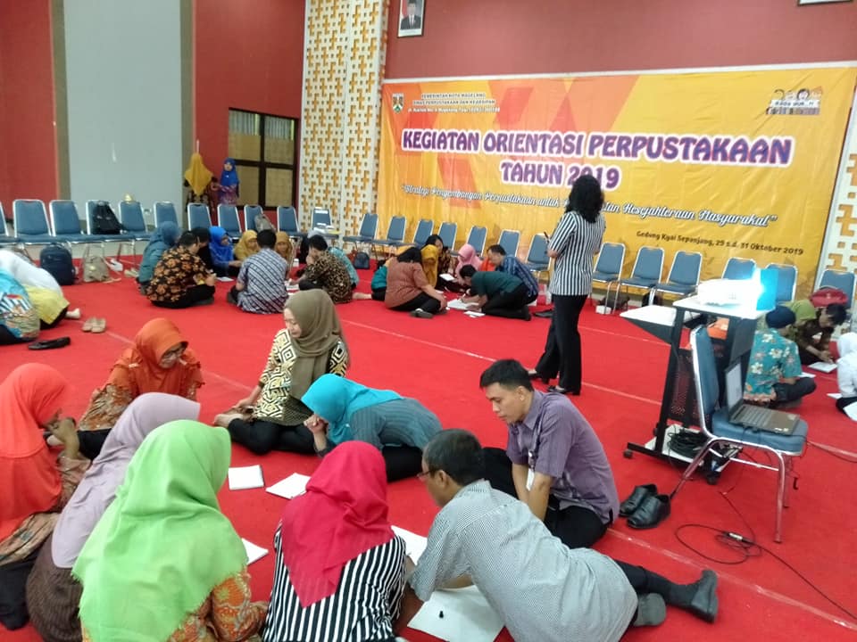 Disperpusip Kota Magelang menyelenggarakan kegiatan Orientasi Perpustakaan di Gedung Kyai Sepanjang